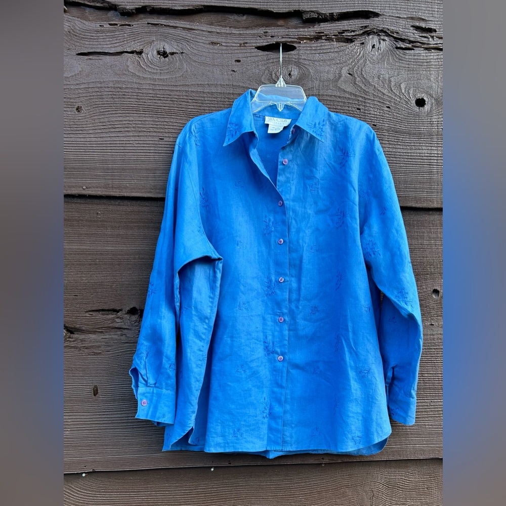 207.Silk Club Collection Women’s Blue 100% Linen Button-Up Long Sleeve Blouse.